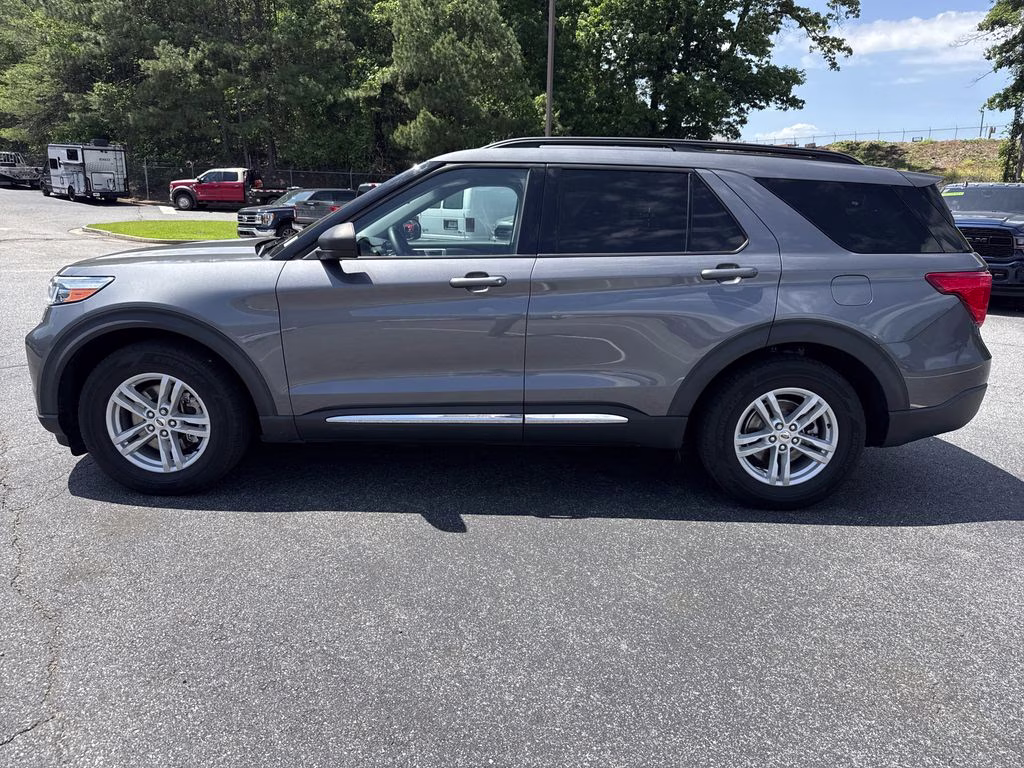 2021 Carbonized Gray Metallic Ford Explorer XLT RWD SUV