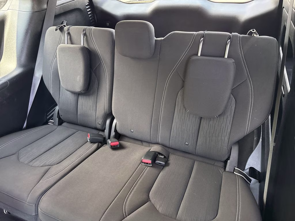 2018 Bright White Clearcoat Chrysler Pacifica Touring Plus FWD Van