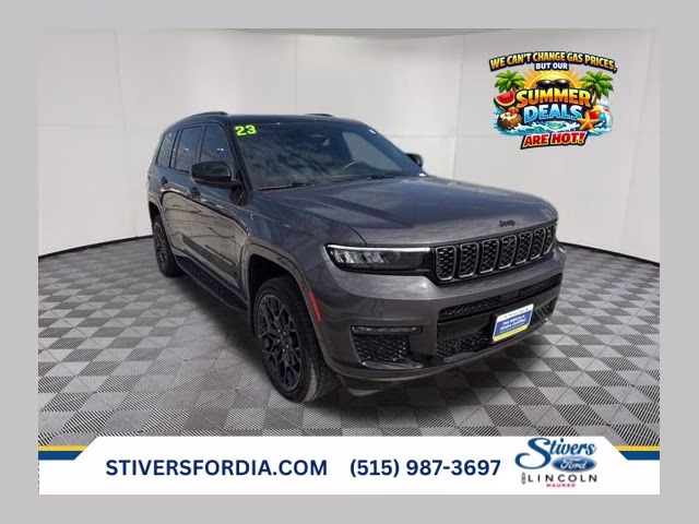 2023 Jeep Grand Cherokee L Summit 4x4's photo