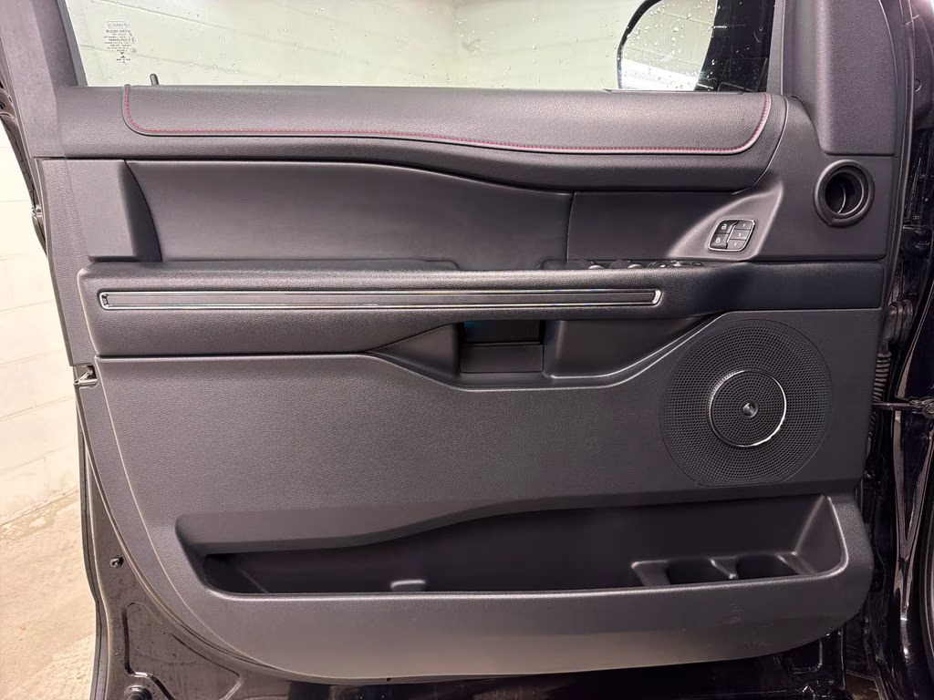 2022 Agate Black Metallic Ford Expedition Max Limited RWD SUV