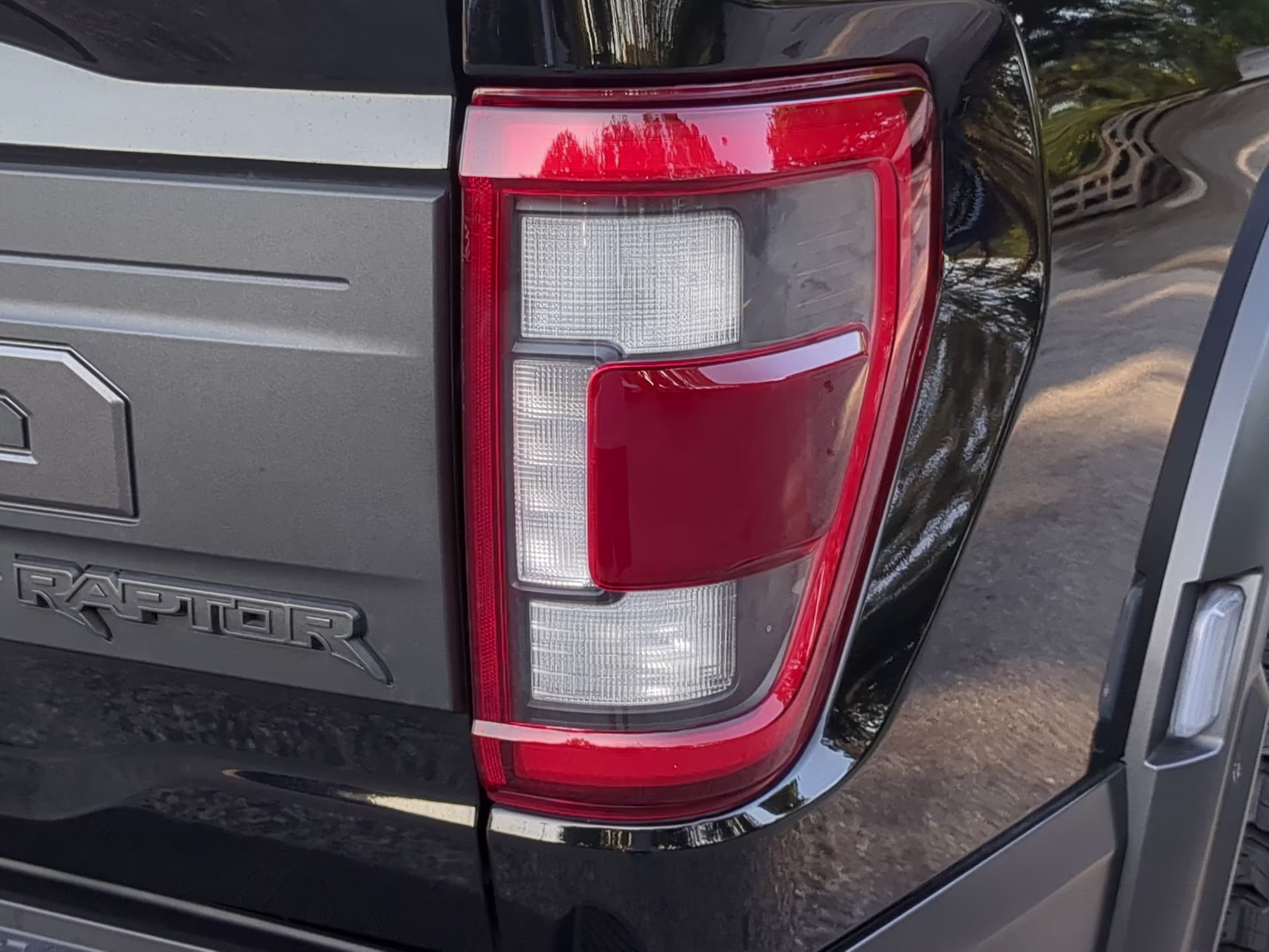 2023 Agate Black Metallic Ford F-150 Raptor Crew Cab Pickup 4X4 Truck
