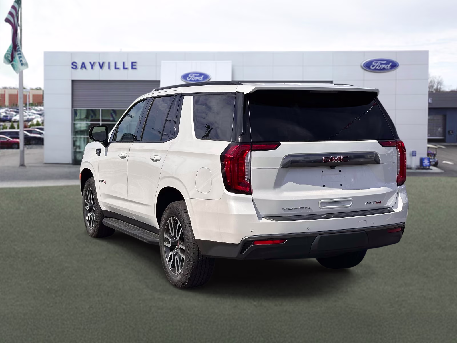 2023 Summit White GMC Yukon 4WD 4dr AT4 4X4 SUV