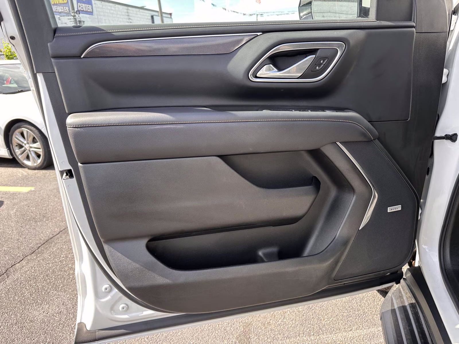 2023 Summit White GMC Yukon 4WD 4dr AT4 4X4 SUV