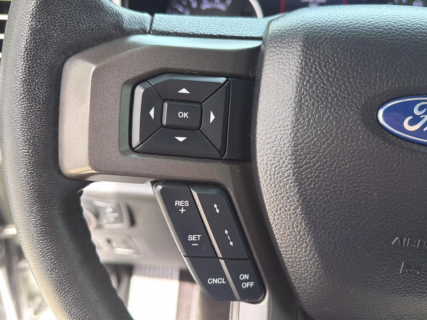 2019 Ingot Silver Ford Expedition XLT 4X4 SUV
