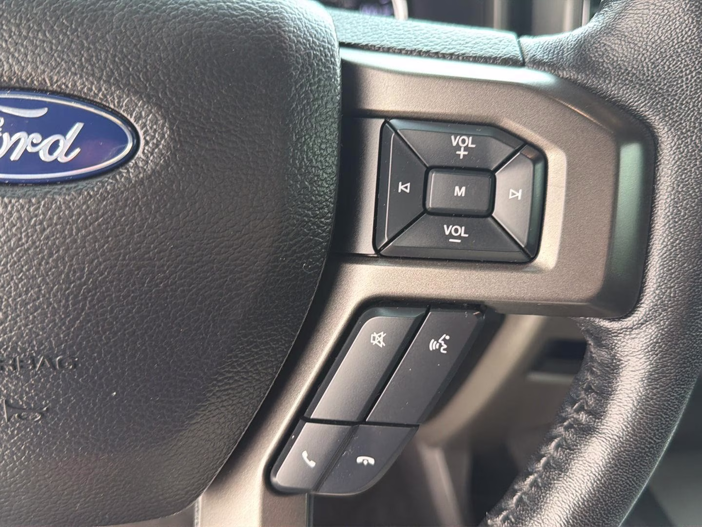 2019 Ingot Silver Ford Expedition XLT 4X4 SUV