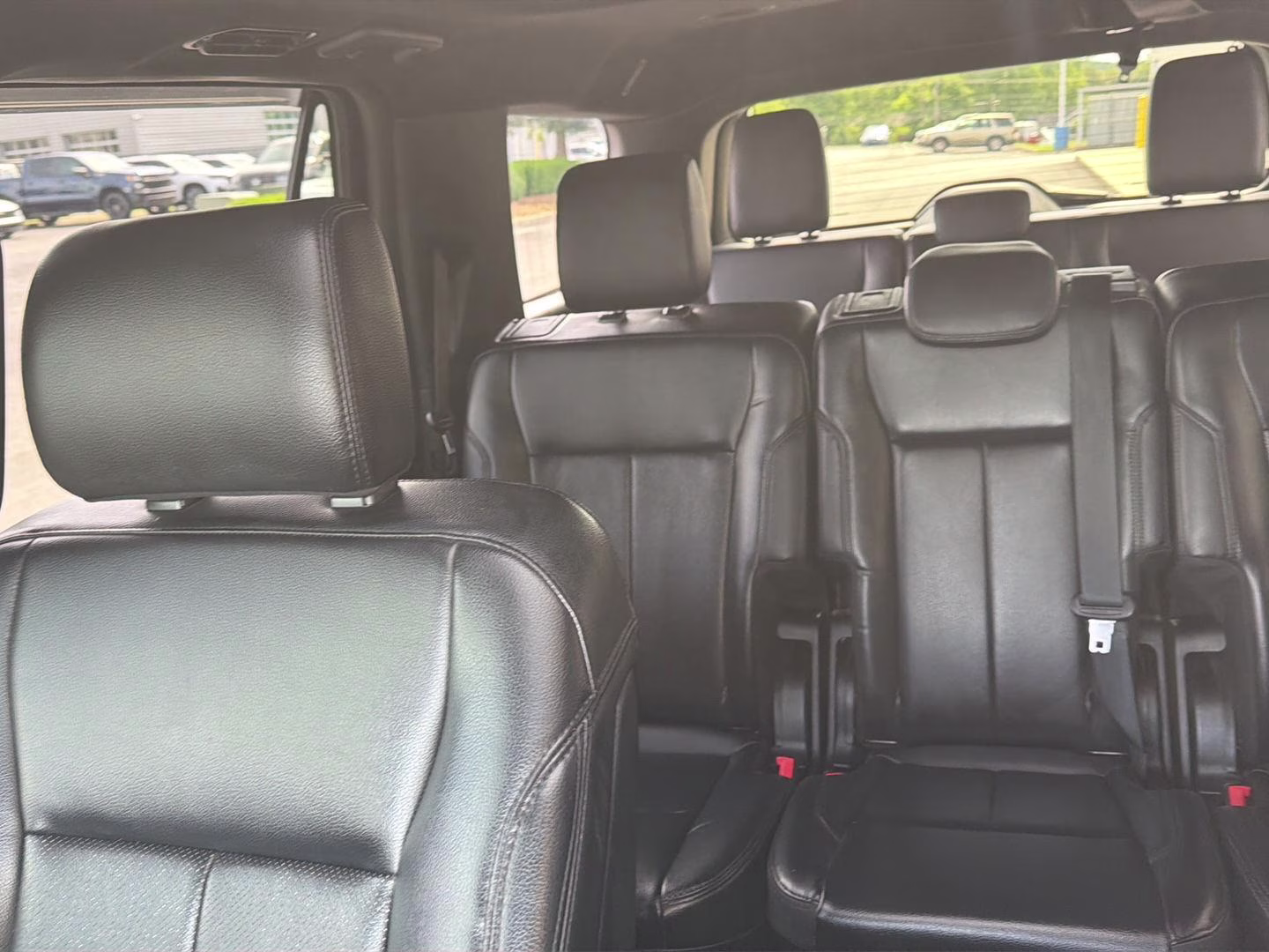 2019 Ingot Silver Ford Expedition XLT 4X4 SUV
