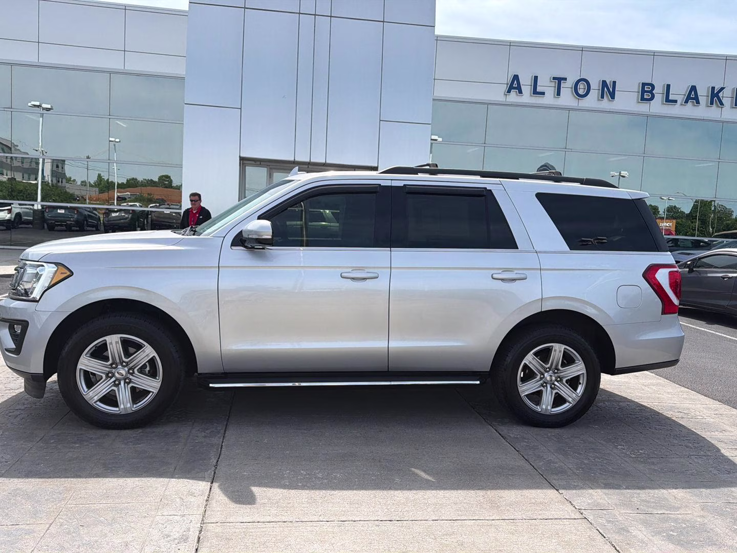 2019 Ingot Silver Ford Expedition XLT 4X4 SUV