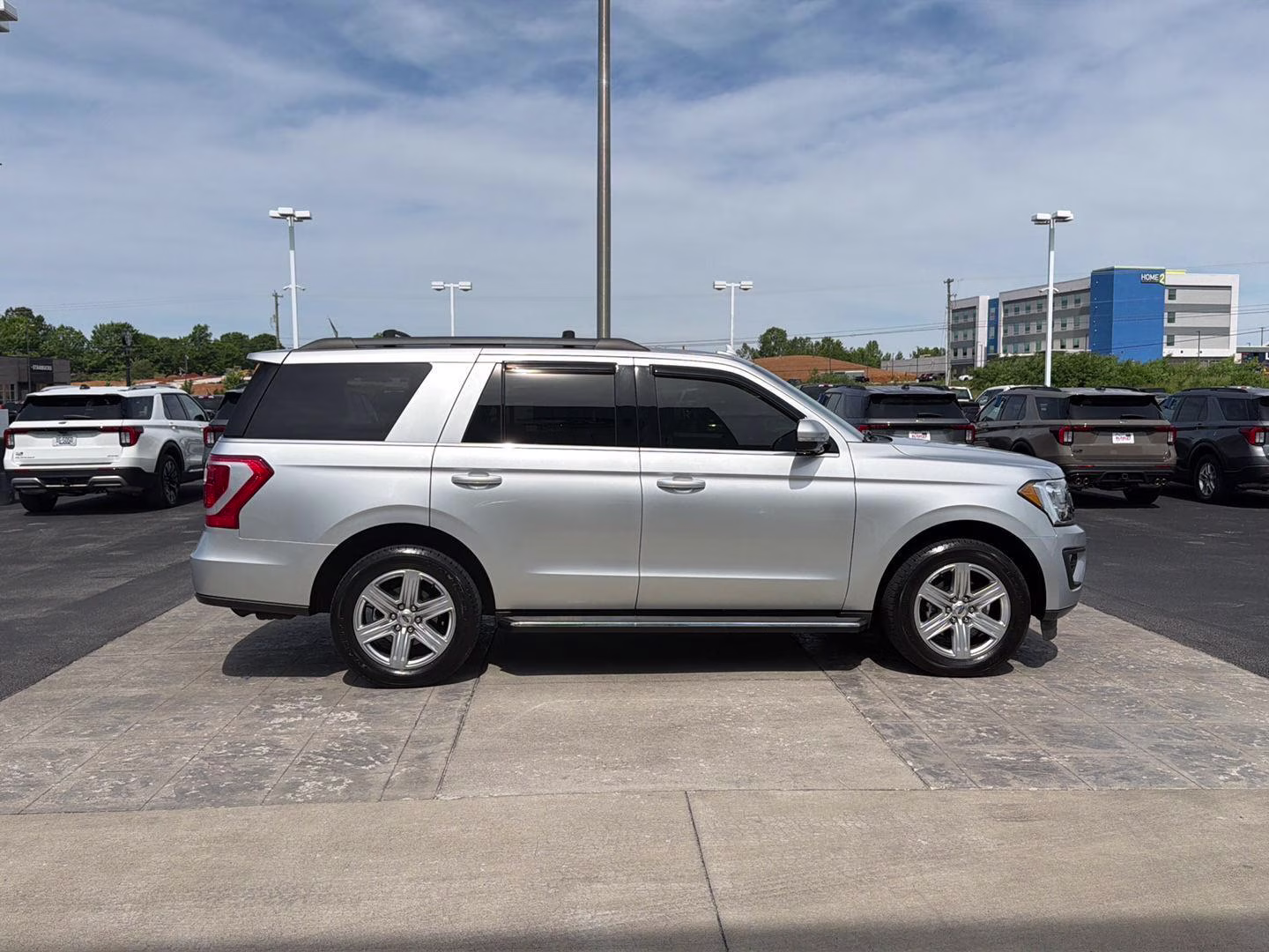 2019 Ingot Silver Ford Expedition XLT 4X4 SUV
