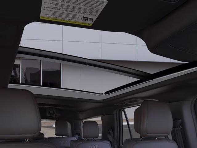 2026 Star White Metallic Tri-Coat Ford Expedition King Ranch 4X4 SUV