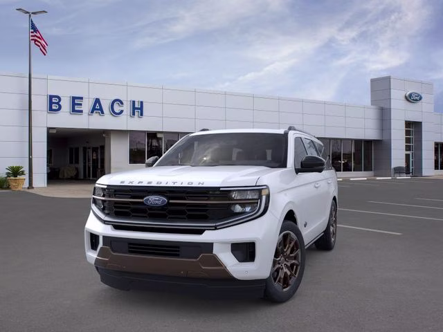 2026 Star White Metallic Tri-Coat Ford Expedition King Ranch 4X4 SUV