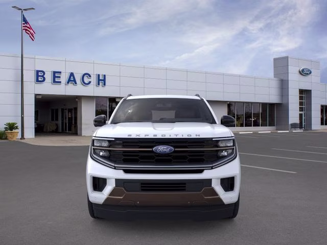 2026 Star White Metallic Tri-Coat Ford Expedition King Ranch 4X4 SUV