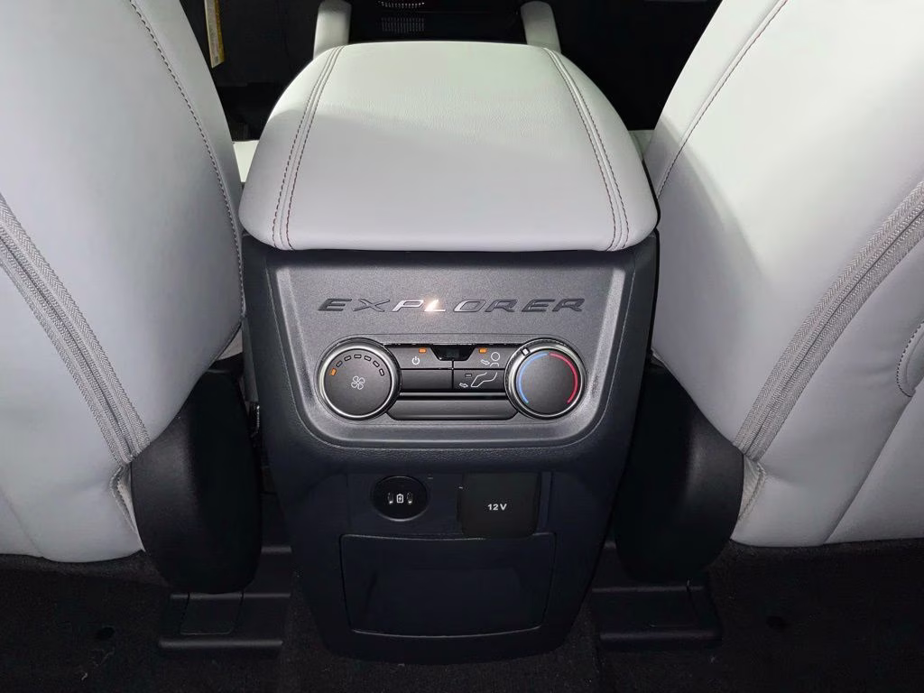 2026 White Metallic Ford Explorer Active RWD SUV