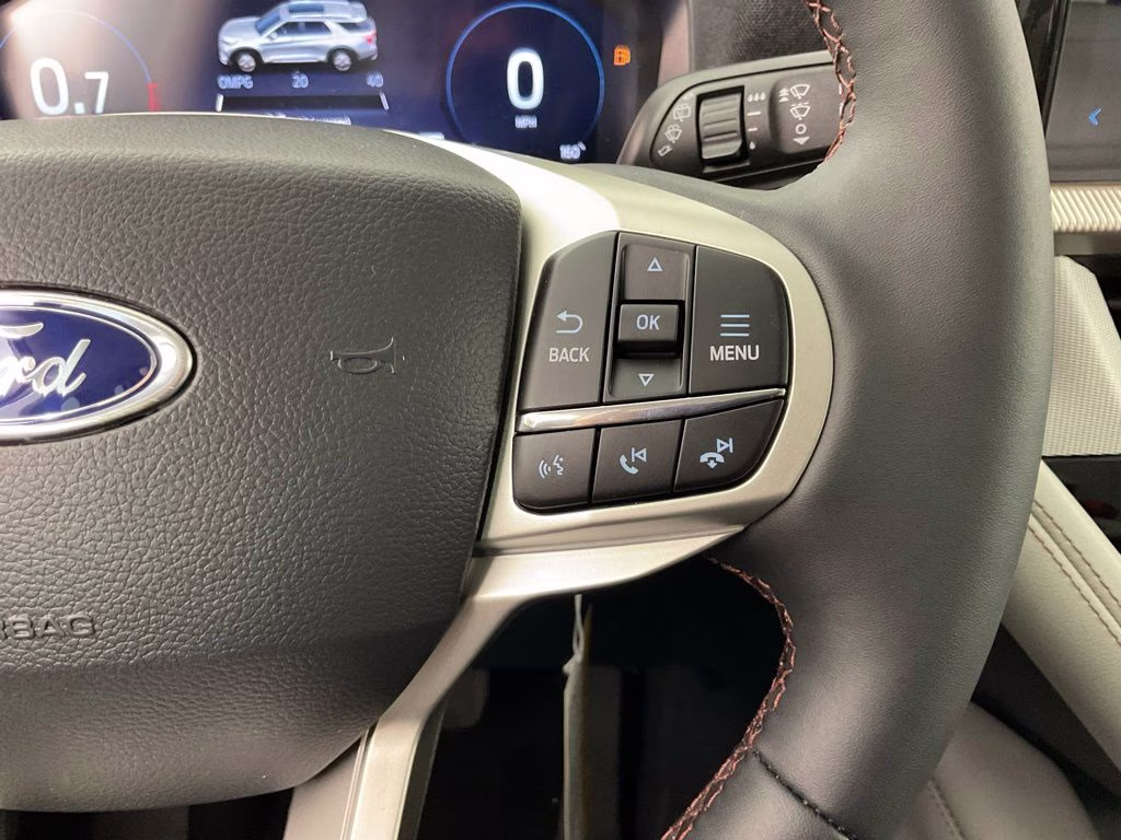 2026 White Metallic Ford Explorer Active RWD SUV