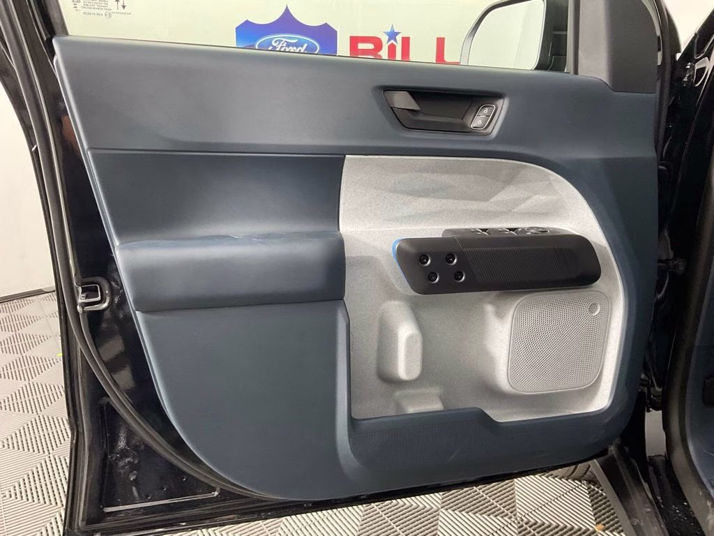 2026 Shadow Black Ford Maverick XLT FWD Truck