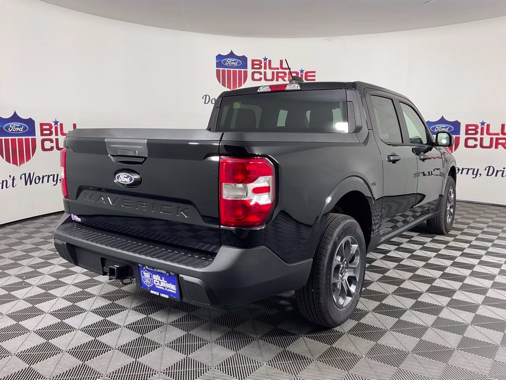 2026 Shadow Black Ford Maverick XLT FWD Truck