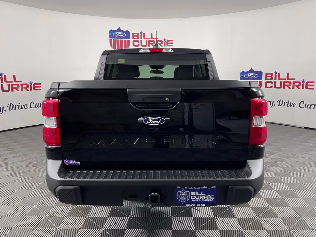 2026 Shadow Black Ford Maverick XLT FWD Truck
