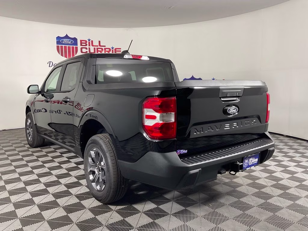 2026 Shadow Black Ford Maverick XLT FWD Truck