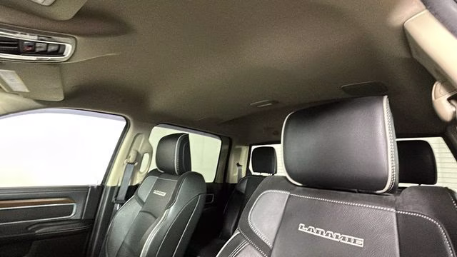 2022 Diamond Black Crystal Pearlcoat Ram 3500 Laramie 4X4 Truck