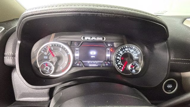 2022 Diamond Black Crystal Pearlcoat Ram 3500 Laramie 4X4 Truck