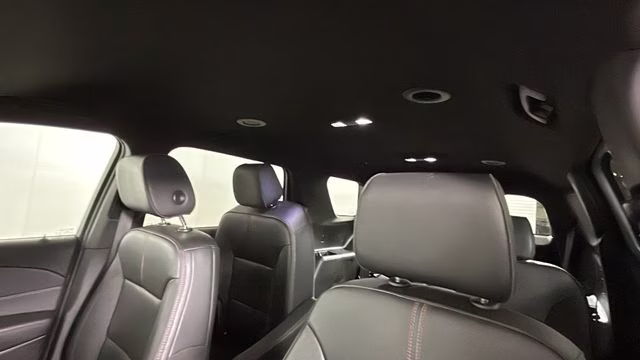2022 Iridescent Pearl Tricoat Chevrolet Traverse RS AWD SUV
