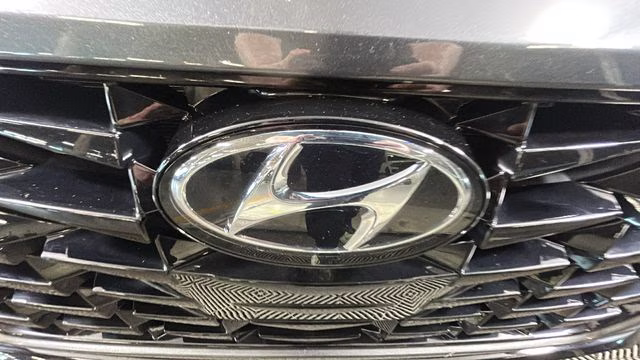 2022 Portofino Gray Hyundai Sonata SEL FWD Sedan