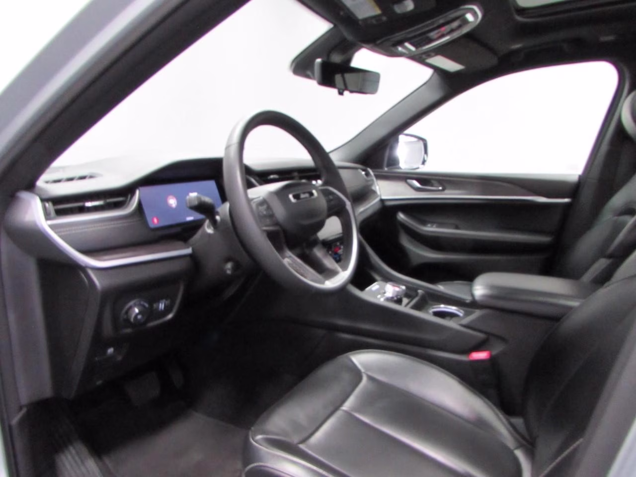 2024 Silver Zynith Jeep Grand Cherokee L Limited 4X4 SUV