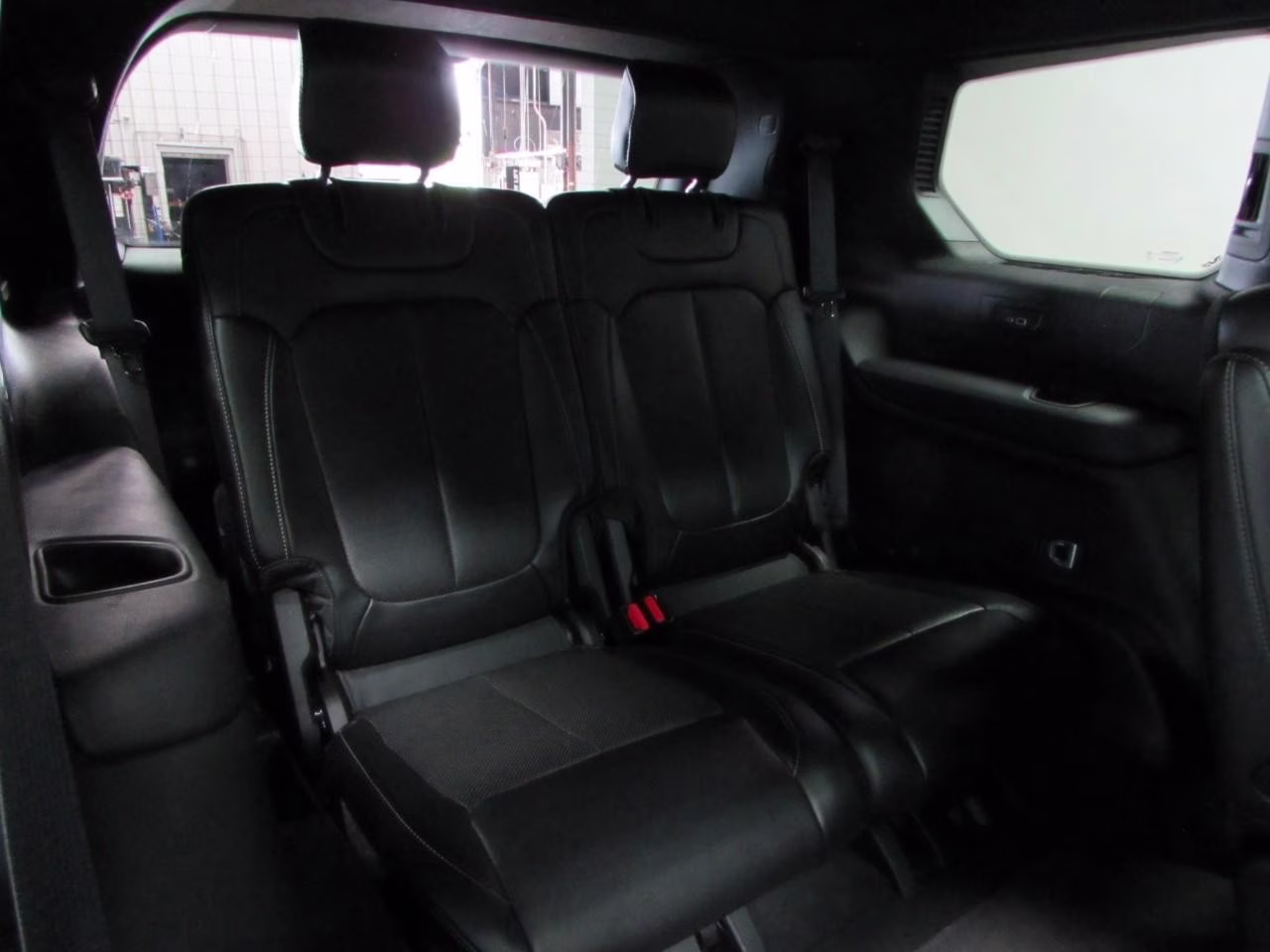 2024 Silver Zynith Jeep Grand Cherokee L Limited 4X4 SUV