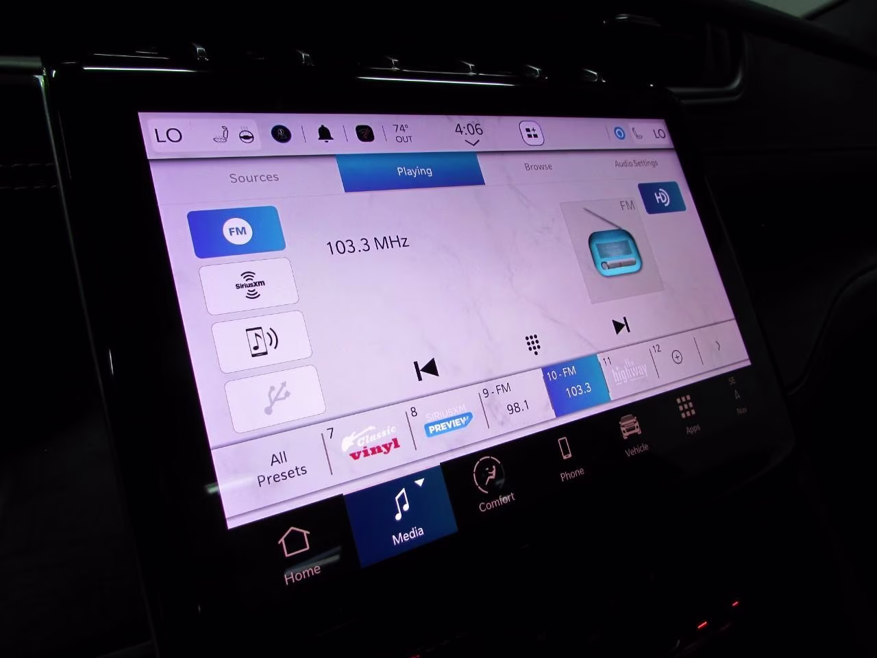 2024 Silver Zynith Jeep Grand Cherokee L Limited 4X4 SUV