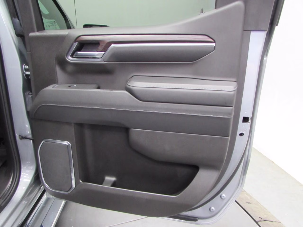 2025 Titanium Rush Metallic GMC Sierra 1500 SLT 4X4 Truck