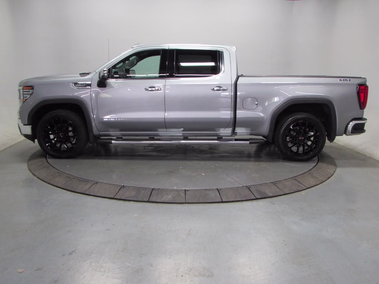 2025 Titanium Rush Metallic GMC Sierra 1500 SLT 4X4 Truck