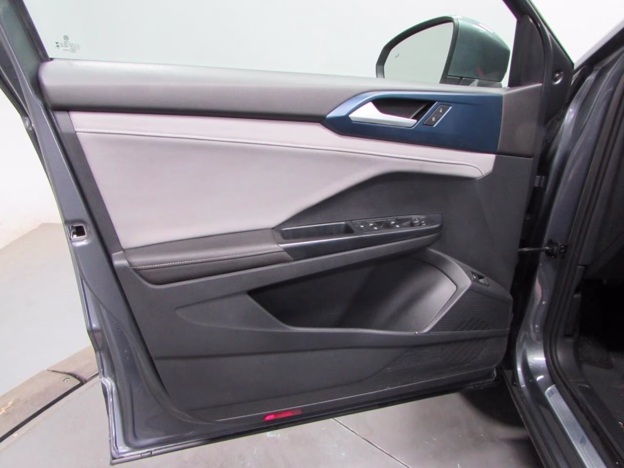 2024 Pure Gray Volkswagen Taos 1.5T SE AWD SUV