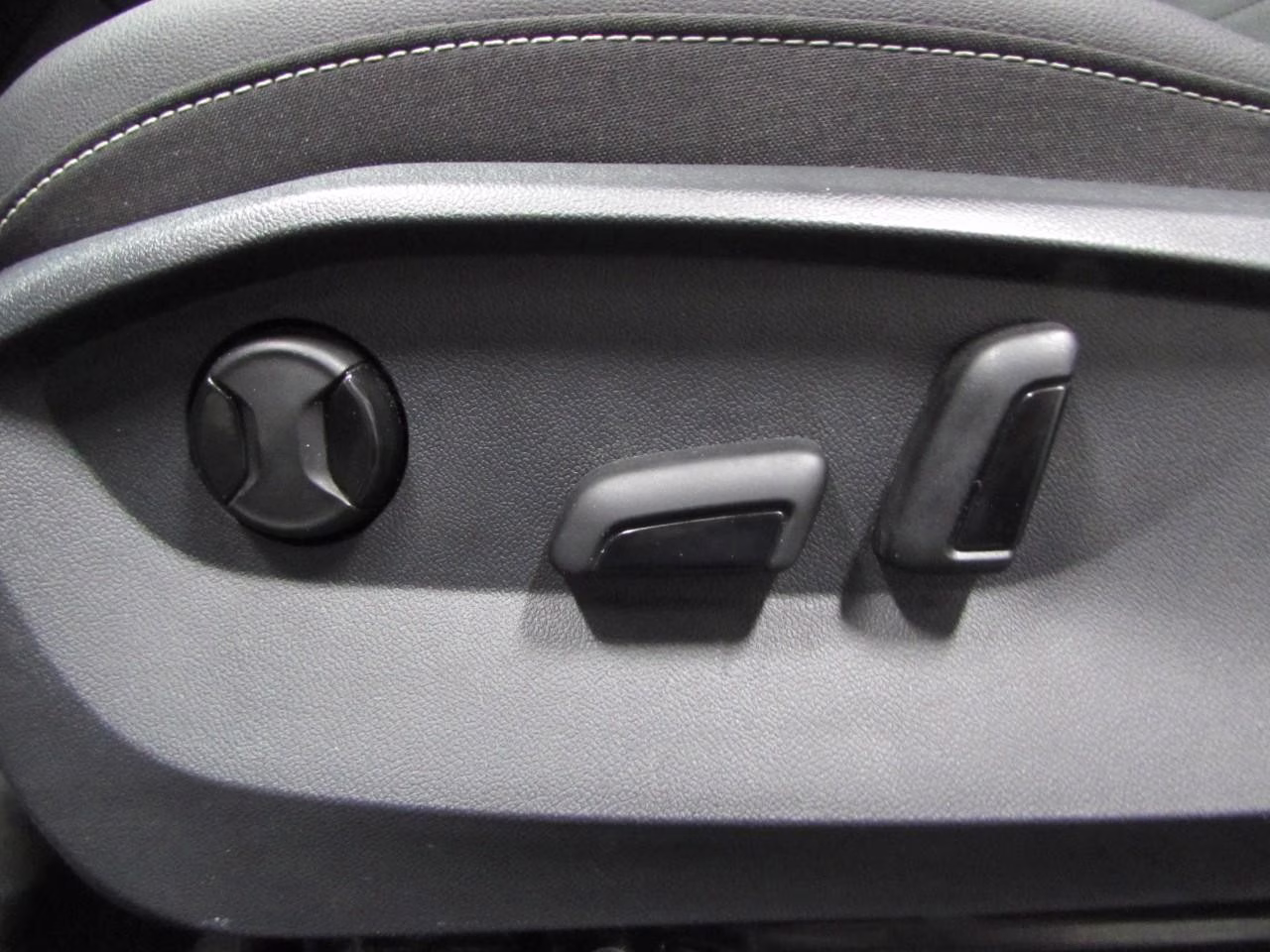 2024 Pure Gray Volkswagen Taos 1.5T SE AWD SUV