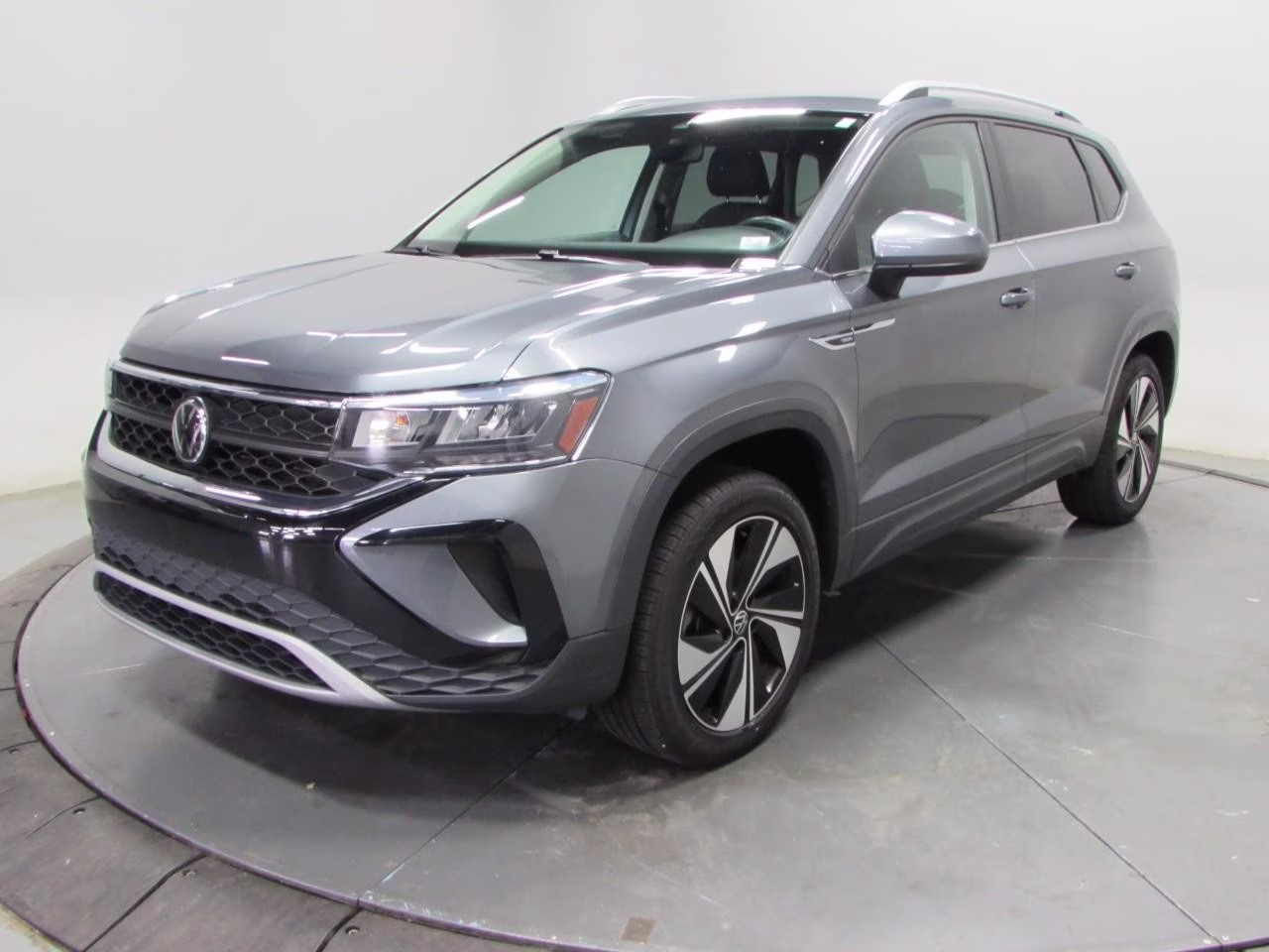 2024 Pure Gray Volkswagen Taos 1.5T SE AWD SUV