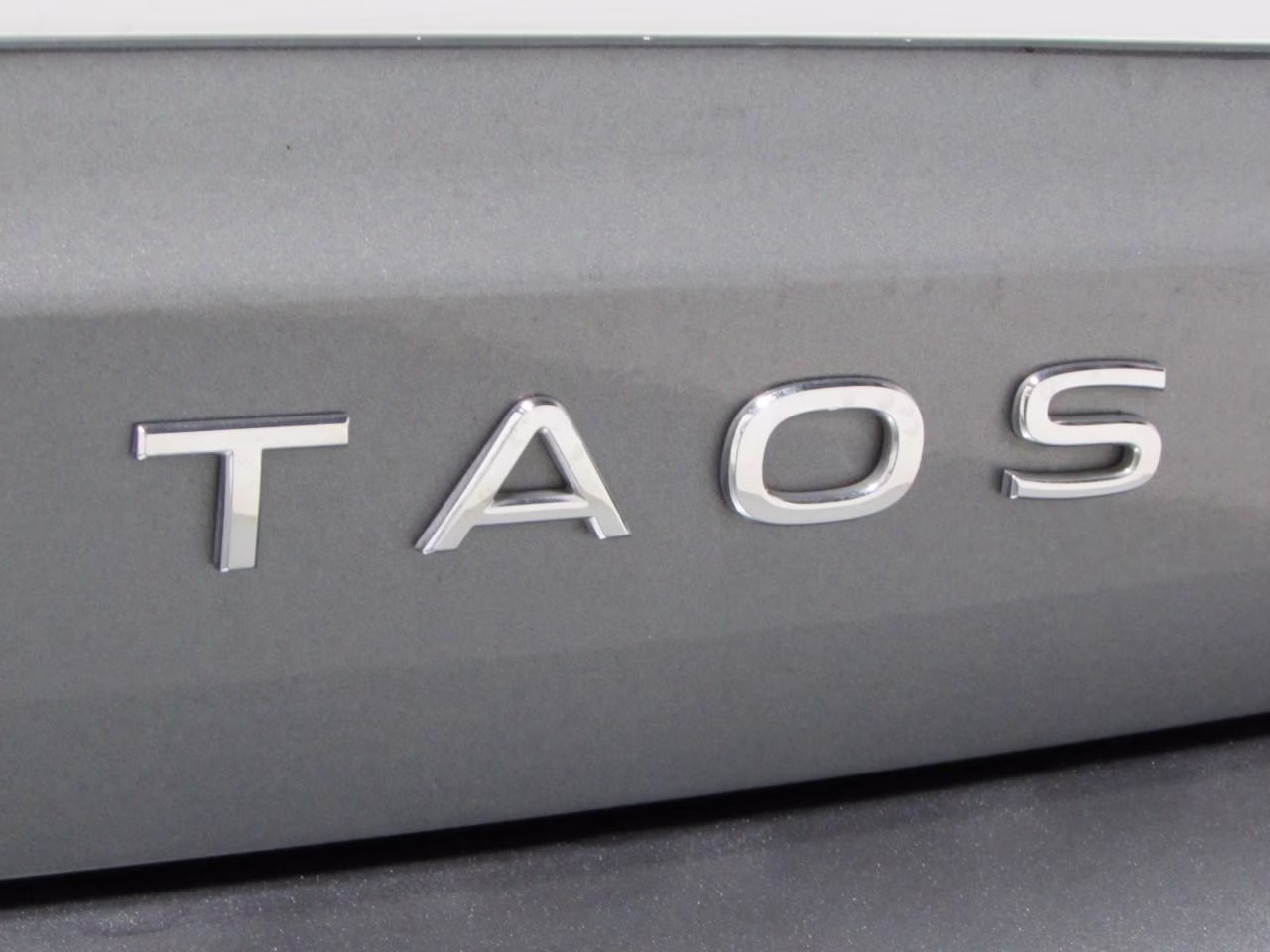 2024 Pure Gray Volkswagen Taos 1.5T SE AWD SUV