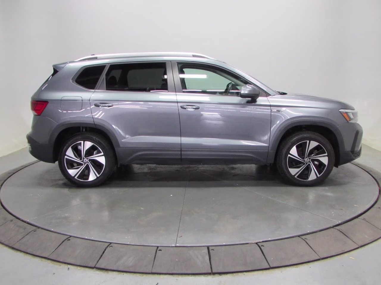 2024 Pure Gray Volkswagen Taos 1.5T SE AWD SUV