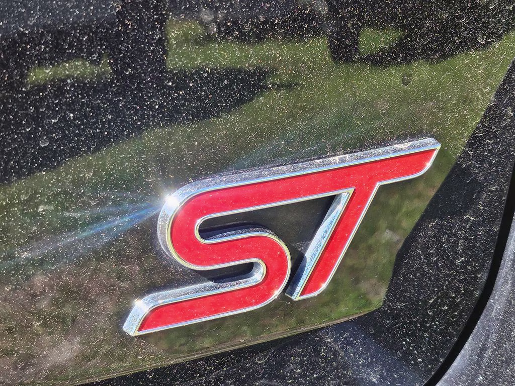 2023 Agate Black Metallic Ford Explorer ST 4X4 SUV