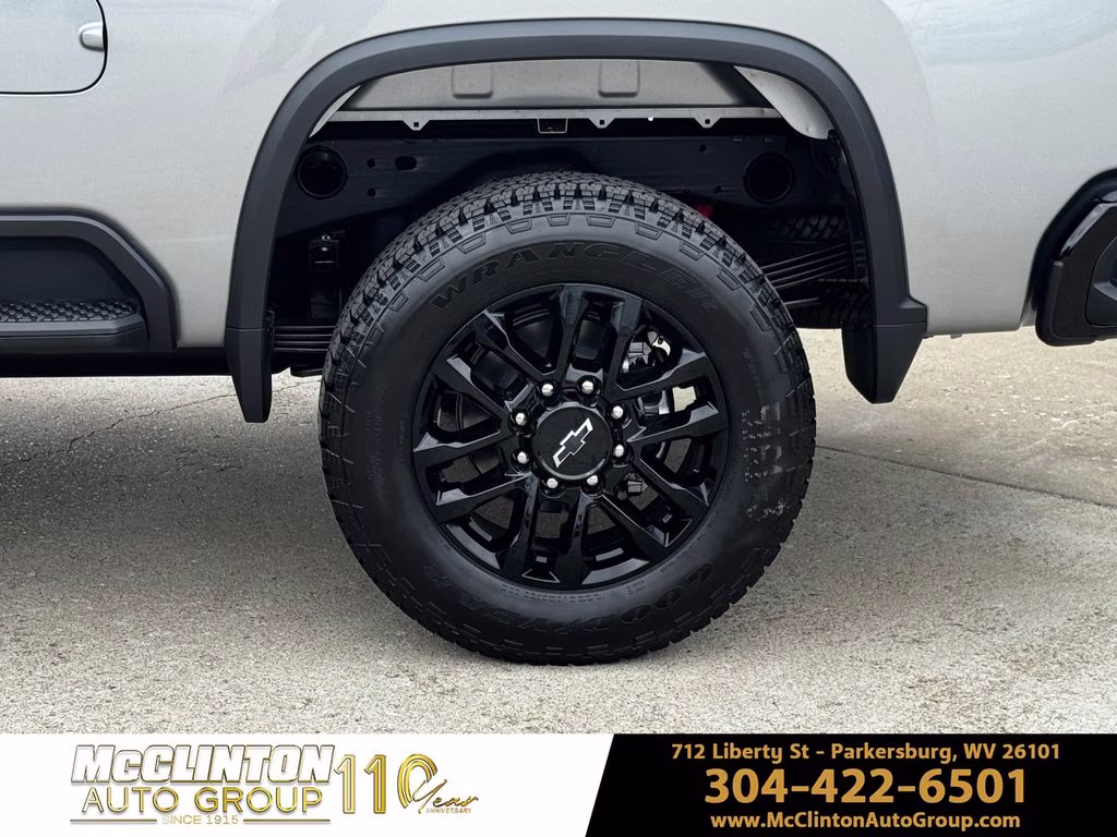 2026 Sterling Gray Metallic Chevrolet Silverado 2500HD Custom 4X4 Truck