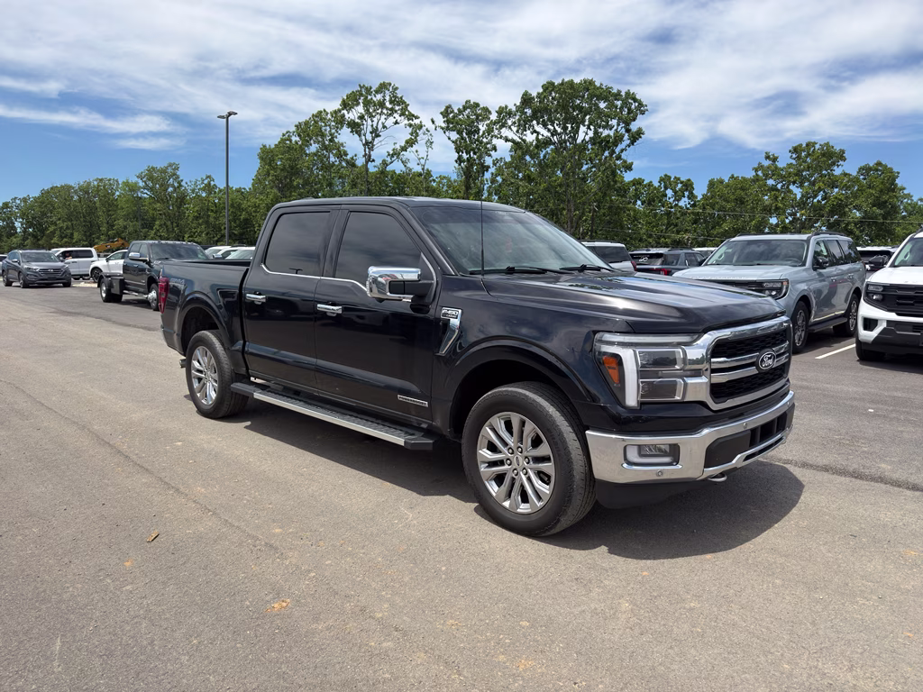 2024 Agate Black Metallic Ford F-150 LARIAT 4X4 Truck