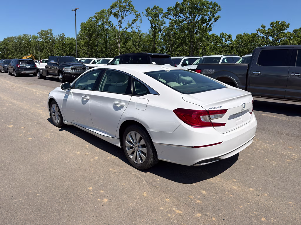 2019 Platinum White Pearl Honda Accord EX-L 1.5T FWD Sedan