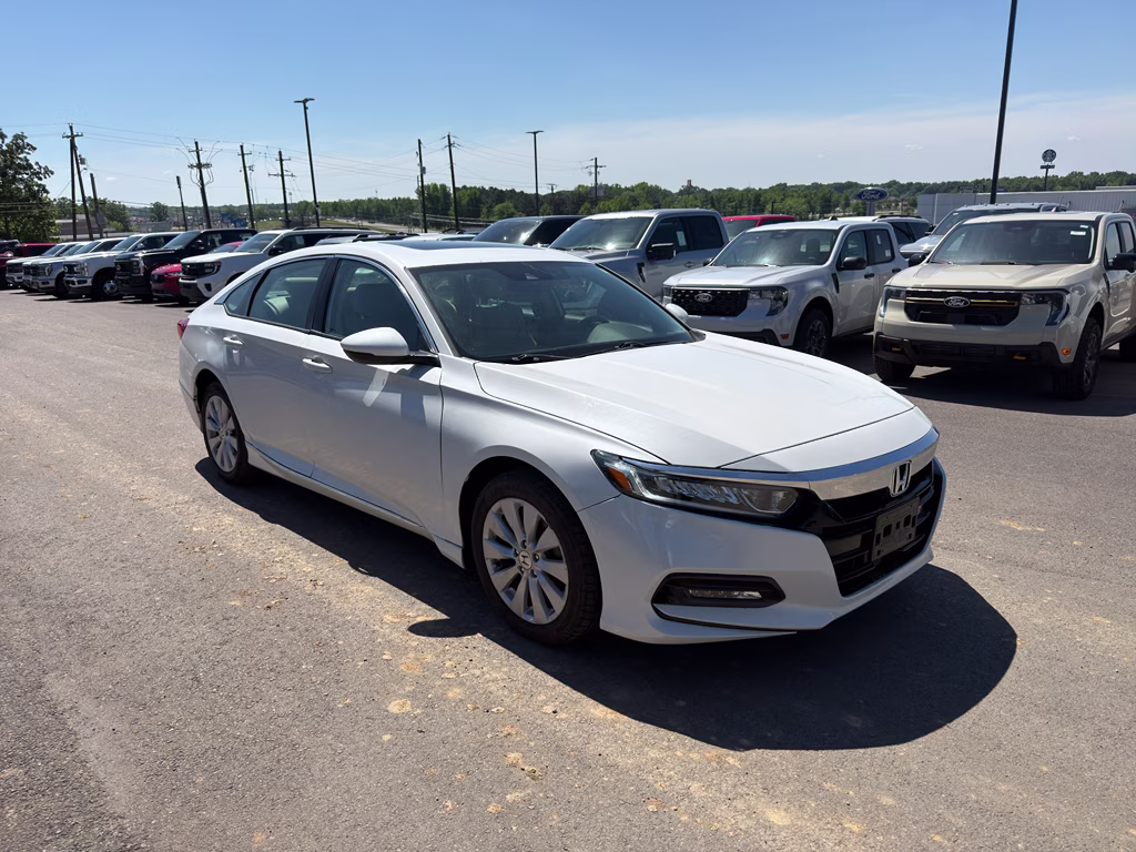 2019 Platinum White Pearl Honda Accord EX-L 1.5T FWD Sedan