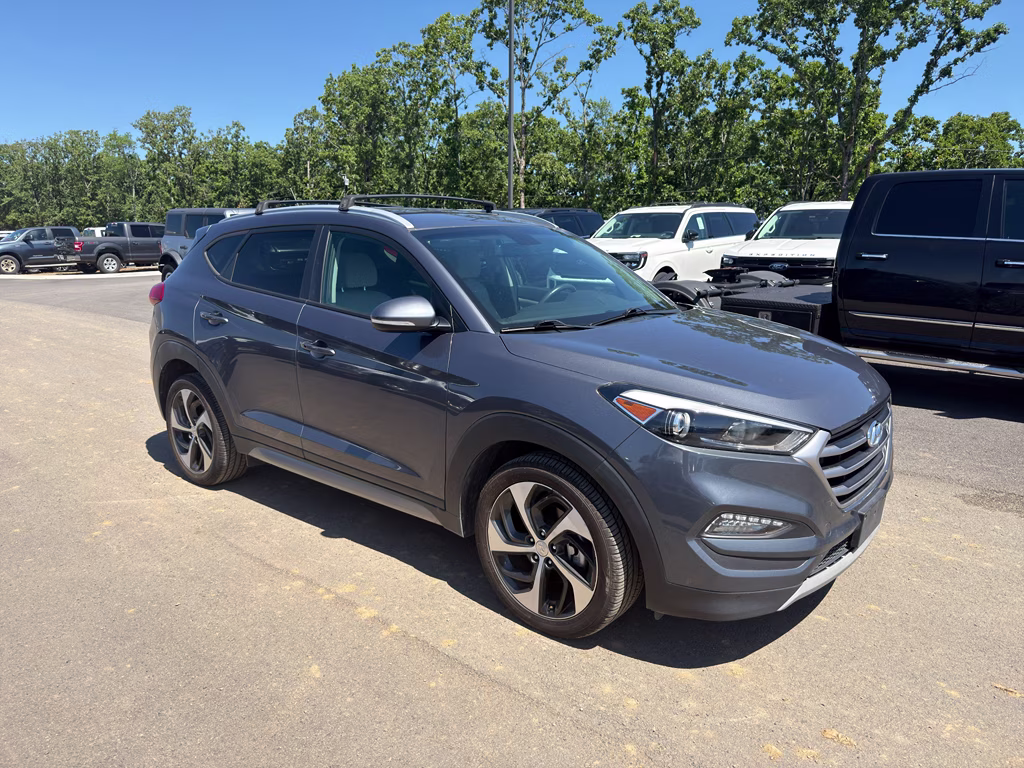 2017 Coliseum Gray Hyundai Tucson Sport FWD SUV