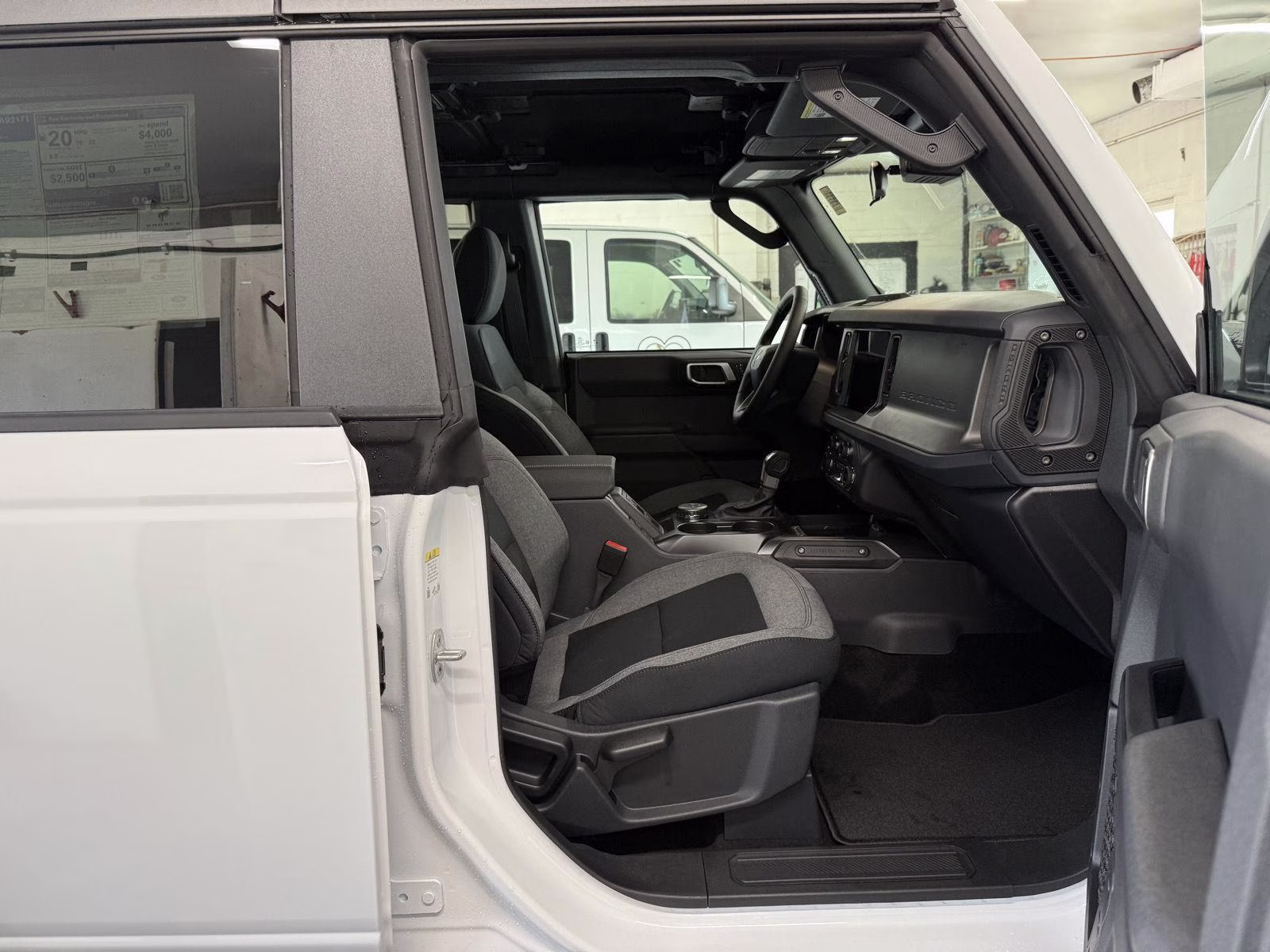 2026 Oxford White Ford Bronco Big Bend 4X4 SUV
