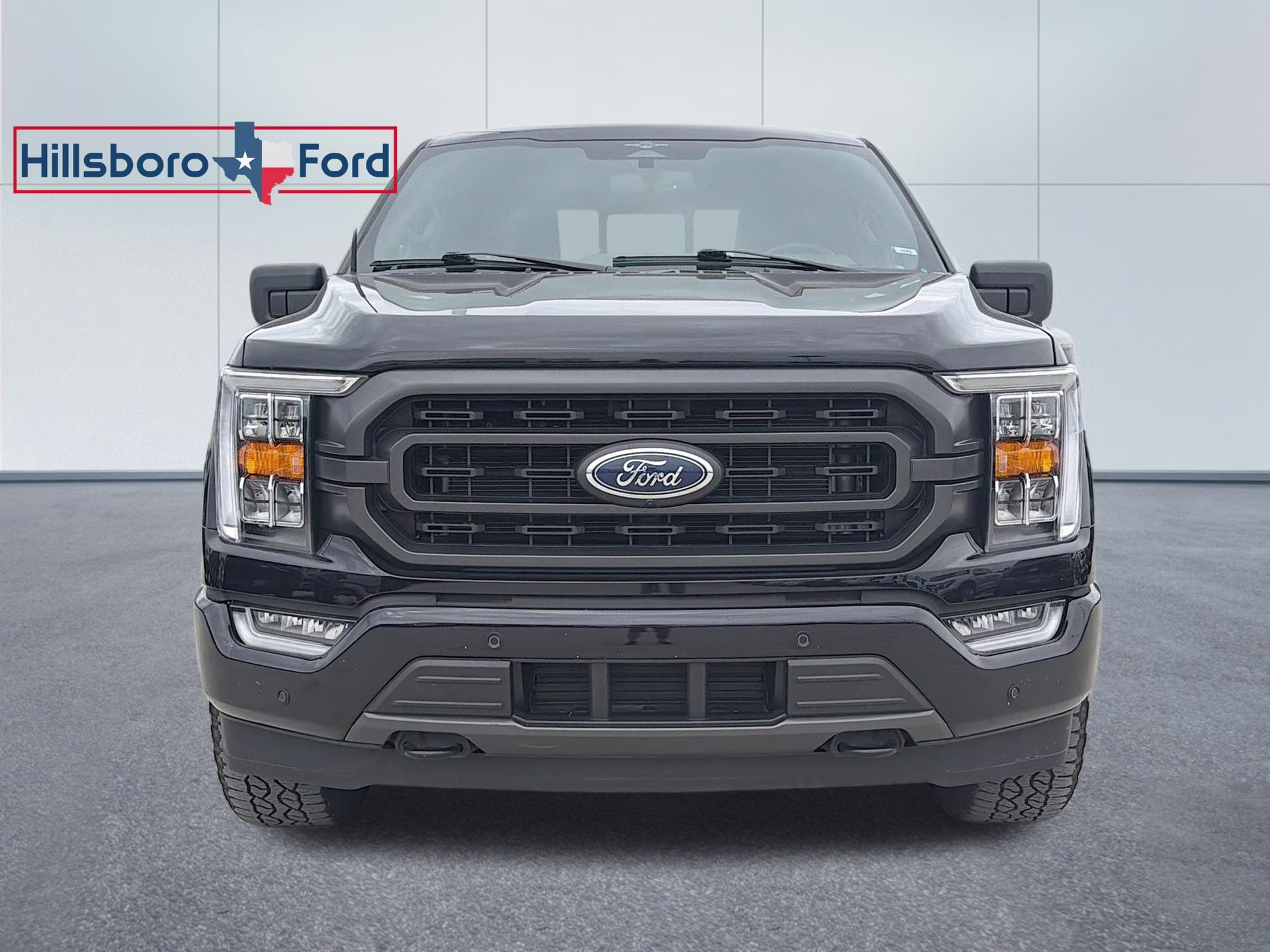 2023 Agate Black Metallic Ford F-150 XLT 4X4 Truck