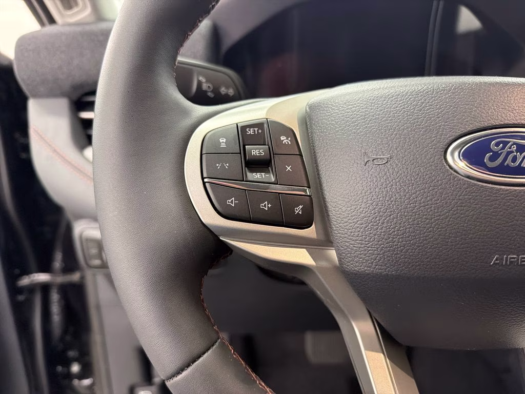 2026 AGATE BLACK Ford Explorer Active RWD SUV
