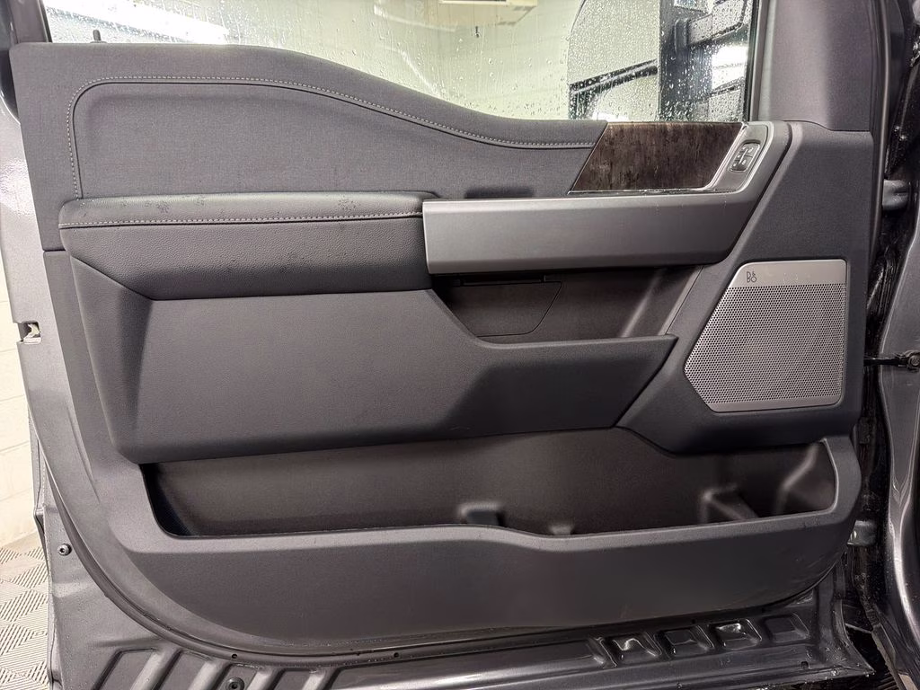 2026 CARBONIZED GRAY Ford Super Duty F-250 SRW Lariat 4X4 Truck