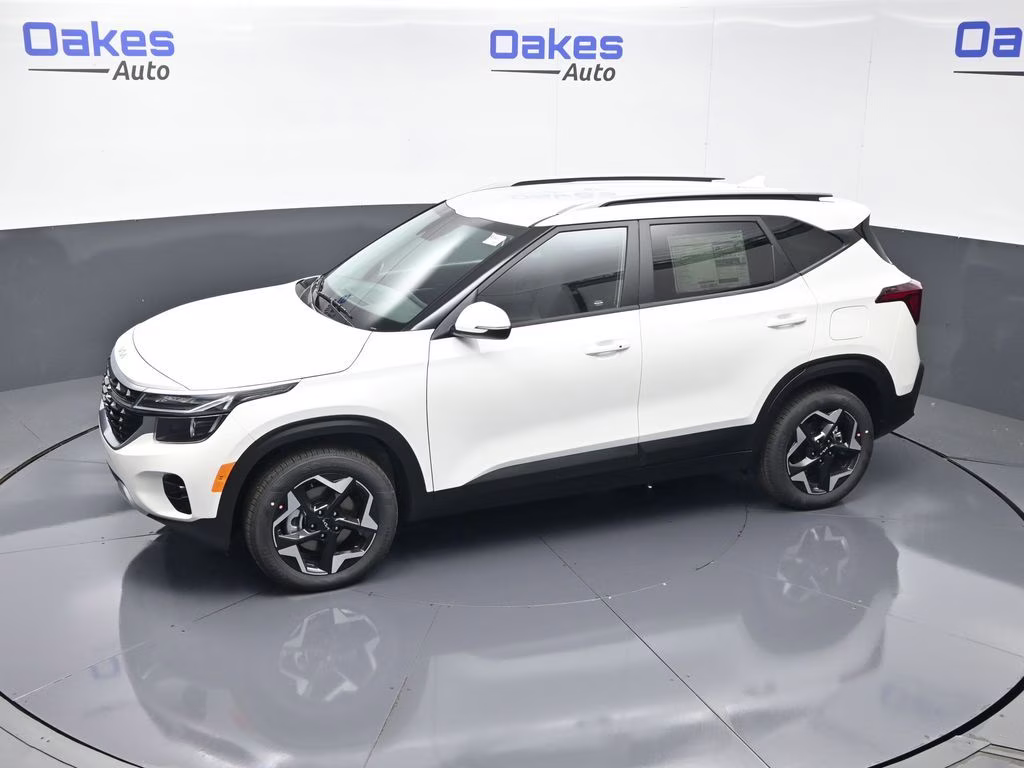2026 Snow White Pearl Kia Seltos S AWD SUV