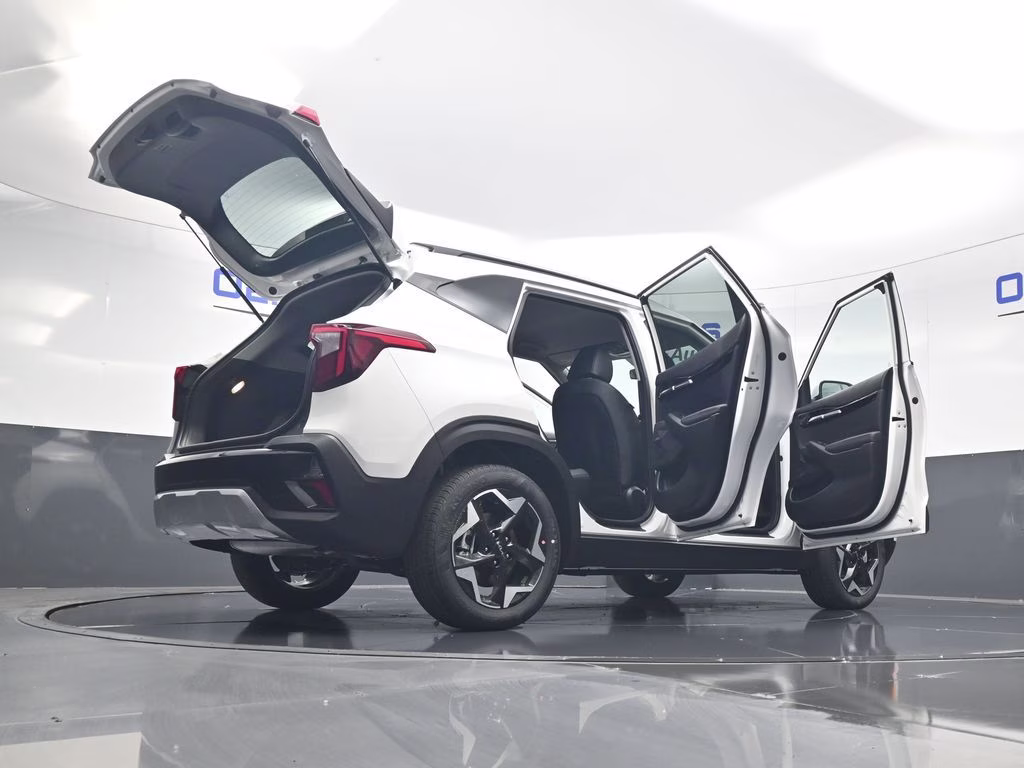 2026 Snow White Pearl Kia Seltos S AWD SUV