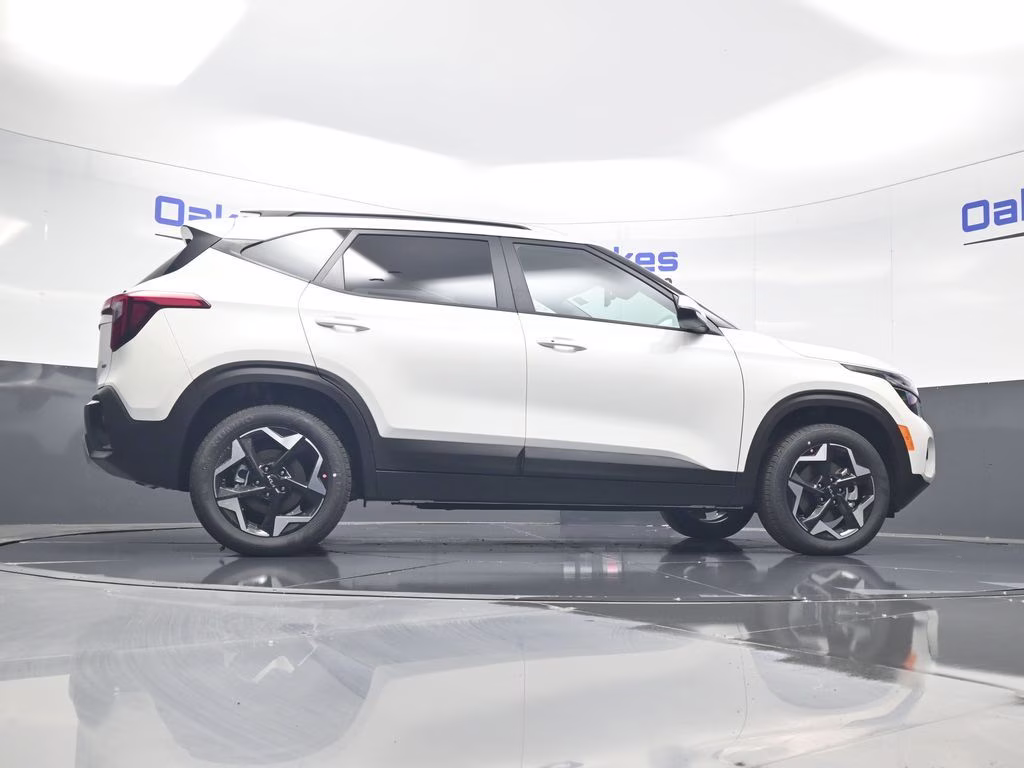 2026 Snow White Pearl Kia Seltos S AWD SUV