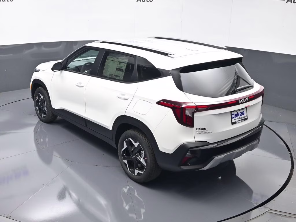 2026 Snow White Pearl Kia Seltos S AWD SUV