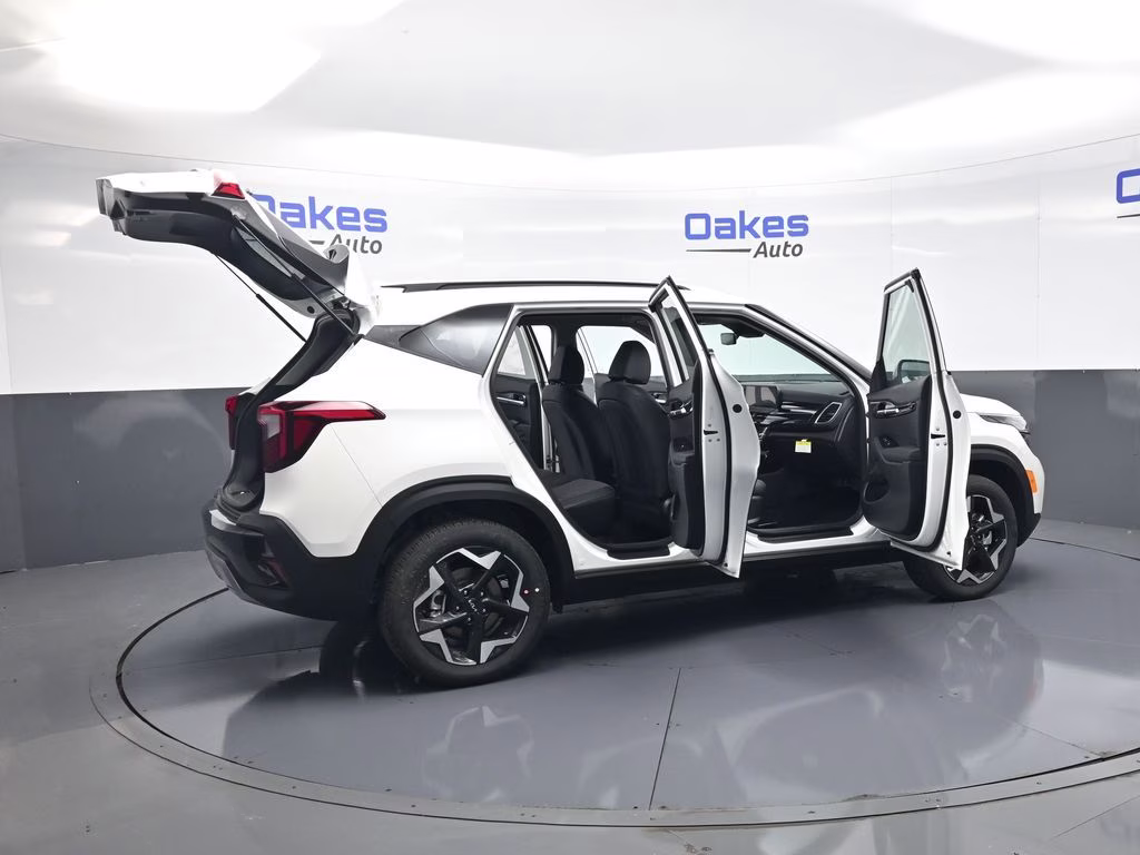 2026 Snow White Pearl Kia Seltos S AWD SUV